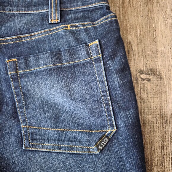 Men's 5.11 Tactical Blue Jeans 35x30 - Picture 4 of 9
